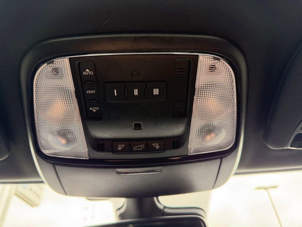 Used 2023 Dodge Durango GT AWD/4WD image 26