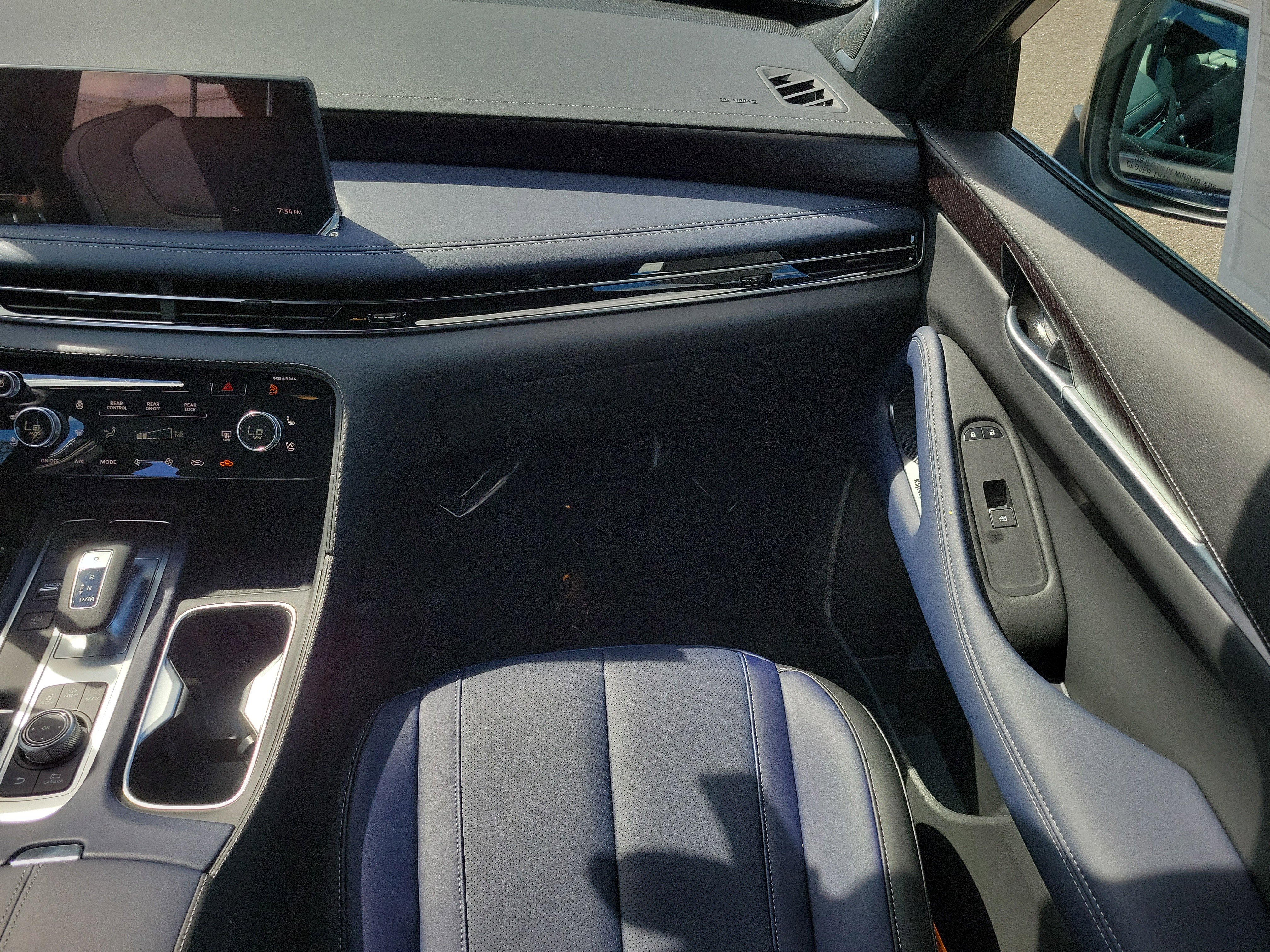 New 2026 INFINITI QX60 Sport w/ Dark Cargo Package image 10