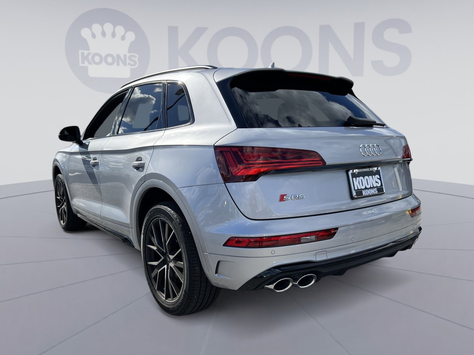 Used 2023 Audi SQ5 Premium Plus w/ Premium Plus Package image 4