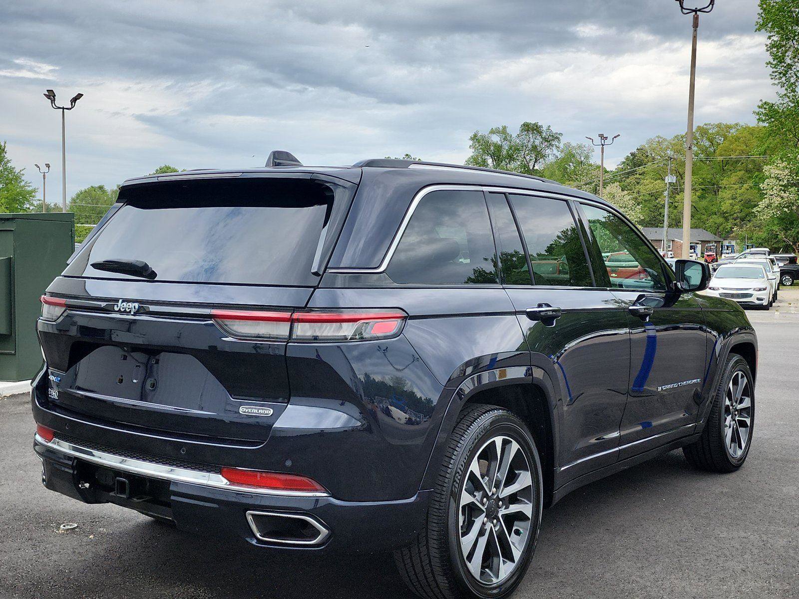 Used 2022 Jeep Grand Cherokee Overland image 5