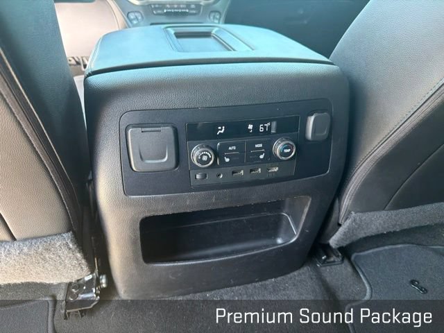 Used 2018 GMC Yukon SLT w/ Premium Edition AWD/4WD image 24