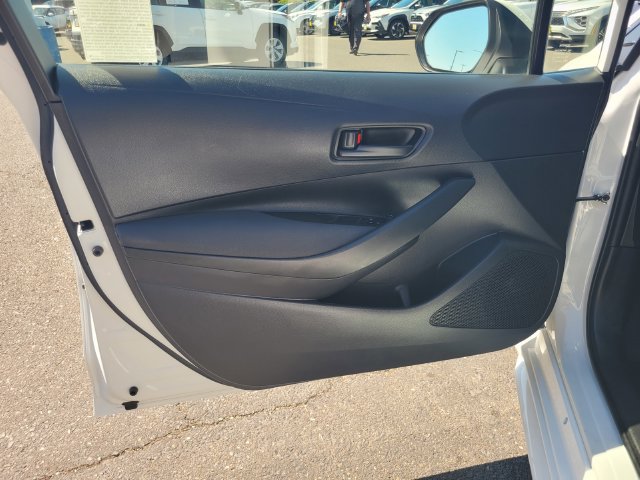 Used 2022 Toyota Corolla LE FWD image 18