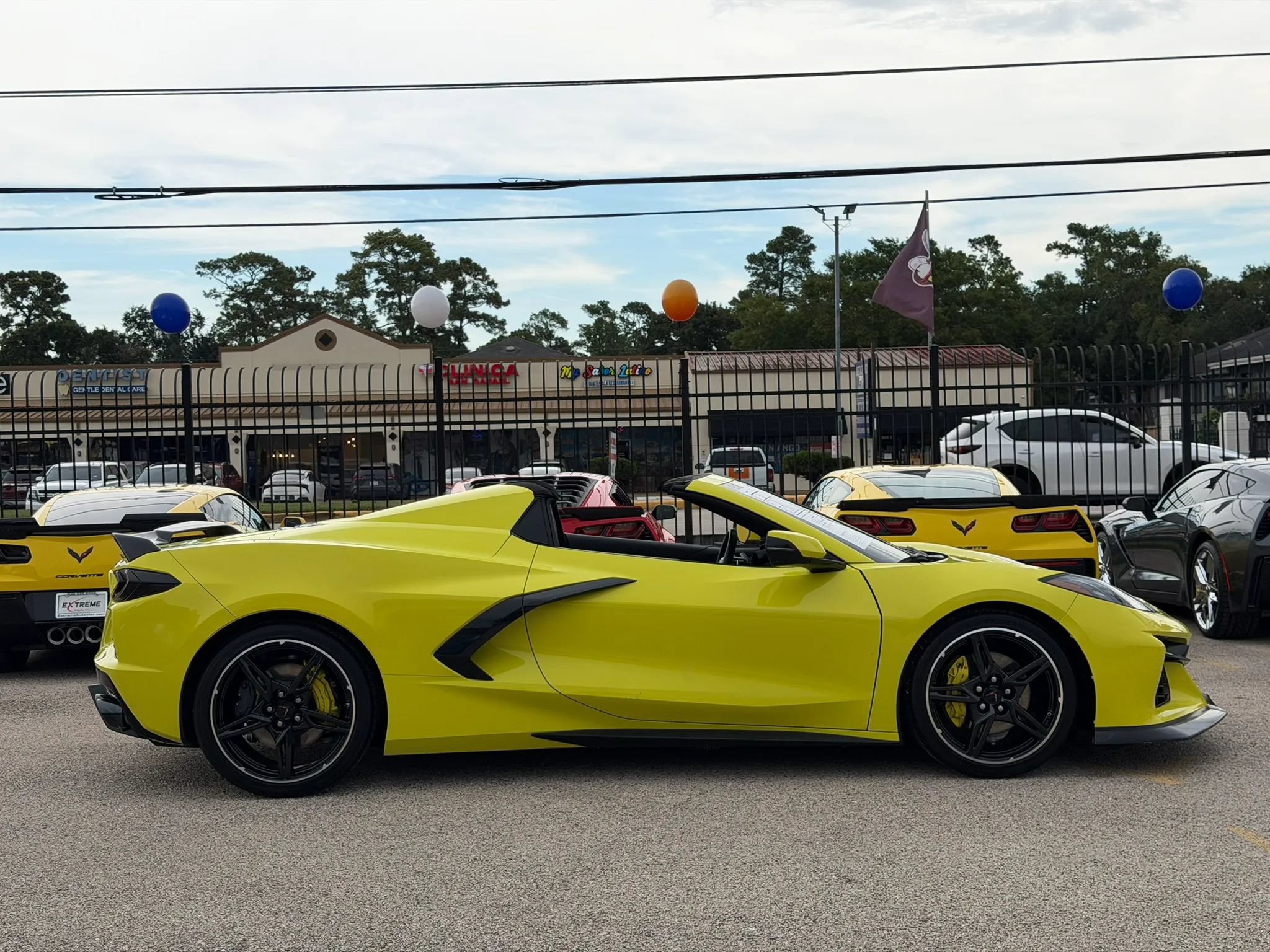 Used 2023 Chevrolet Corvette Stingray Convertible w/ Battery Protection Package RWD image 11