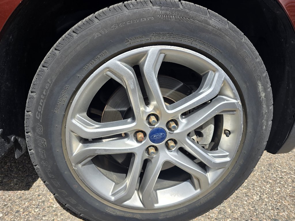 Used 2015 Ford Edge Titanium w/ Technology Package AWD/4WD image 21