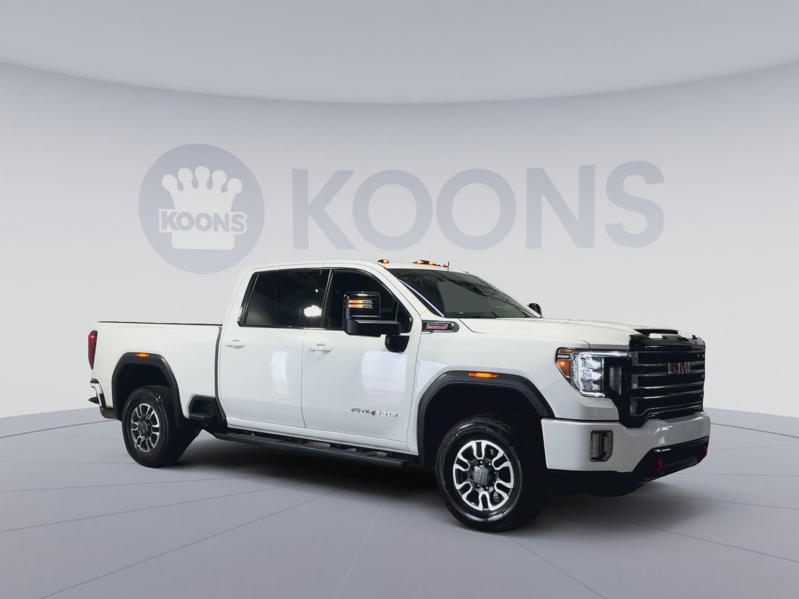 Used 2022 GMC Sierra 2500 AT4 w/ AT4 Preferred Package AWD/4WD image 2