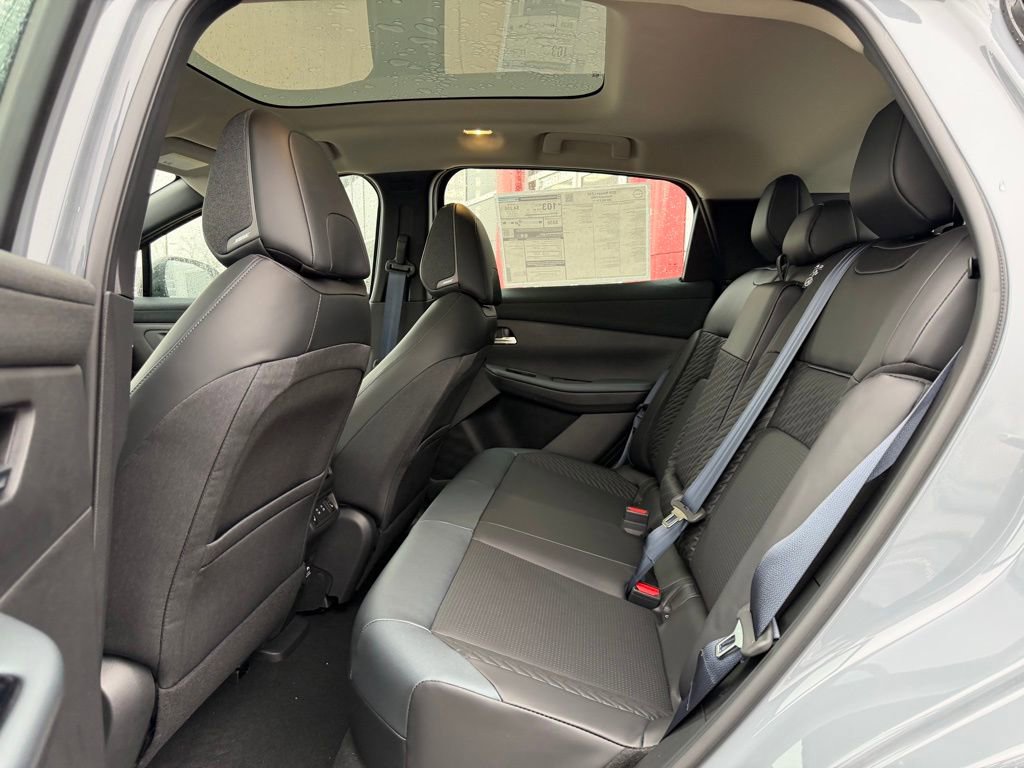 New 2026 Nissan Leaf Platinum+ w/ Cargo Package (Platinum+) FWD image 15