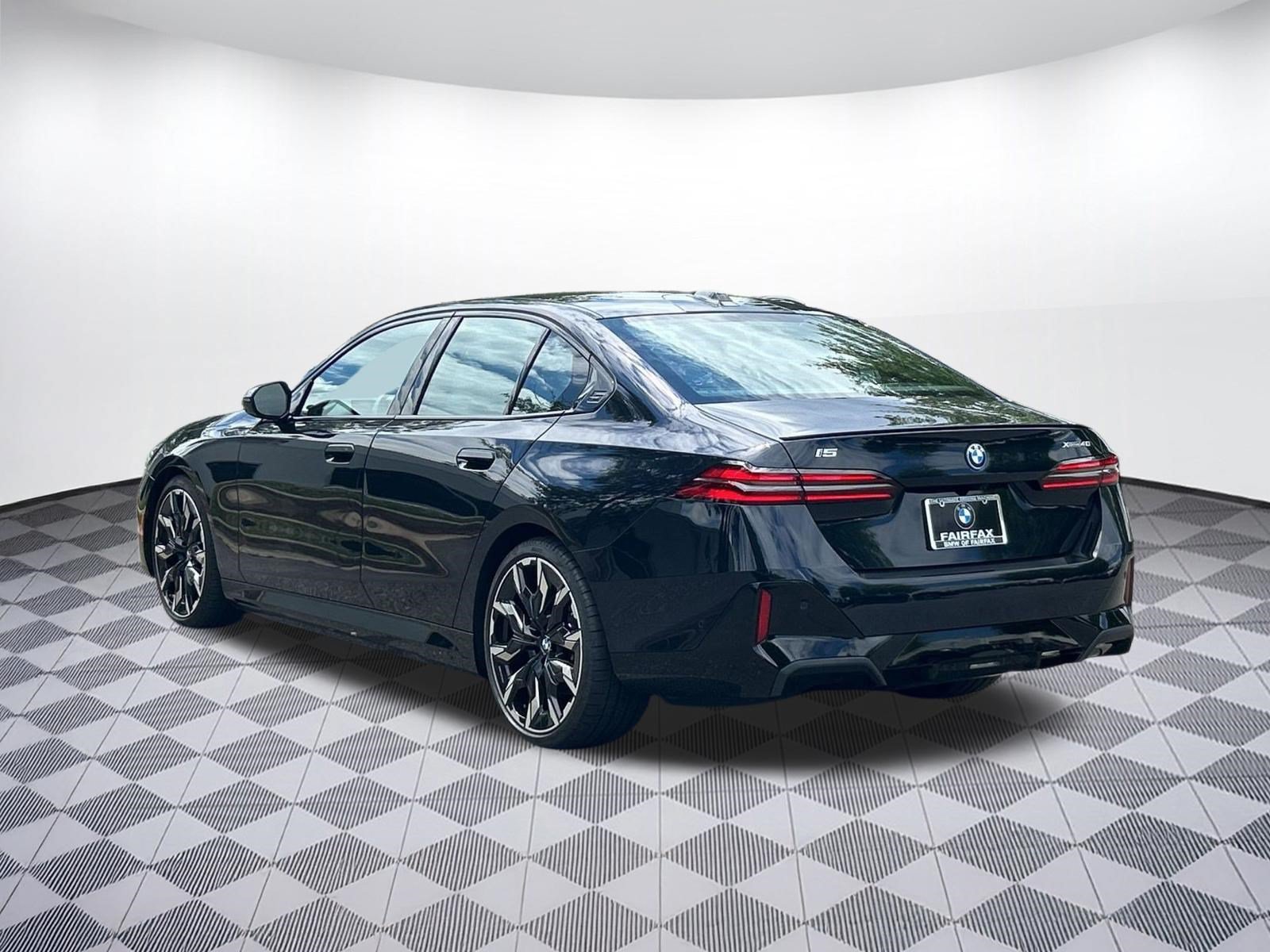 Certified 2026 BMW i5 eDrive40 w/ Executive Package AWD/4WD image 3