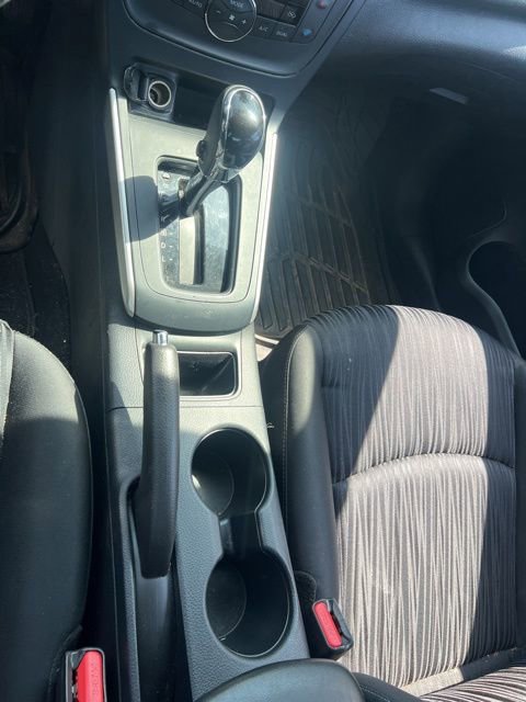 Used 2019 Nissan Sentra SV w/ Special Edition Package FWD image 6