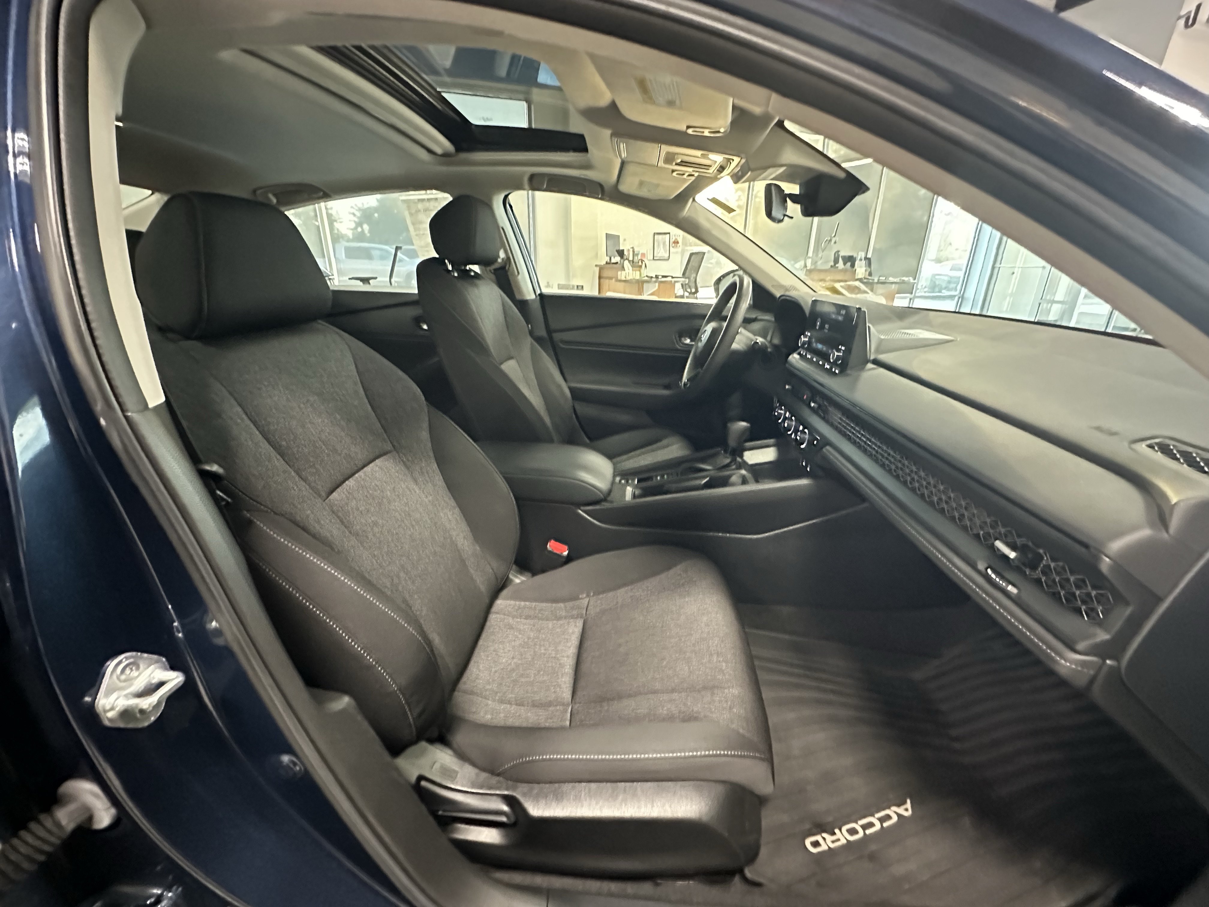 Used 2023 Honda Accord EX image 21