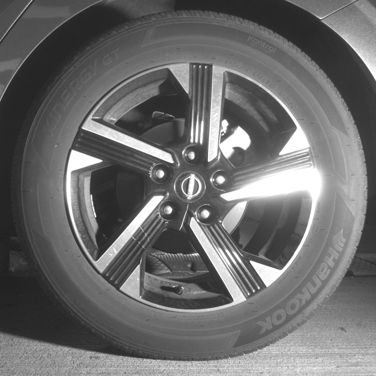 Used 2025 Nissan Sentra SV FWD image 14