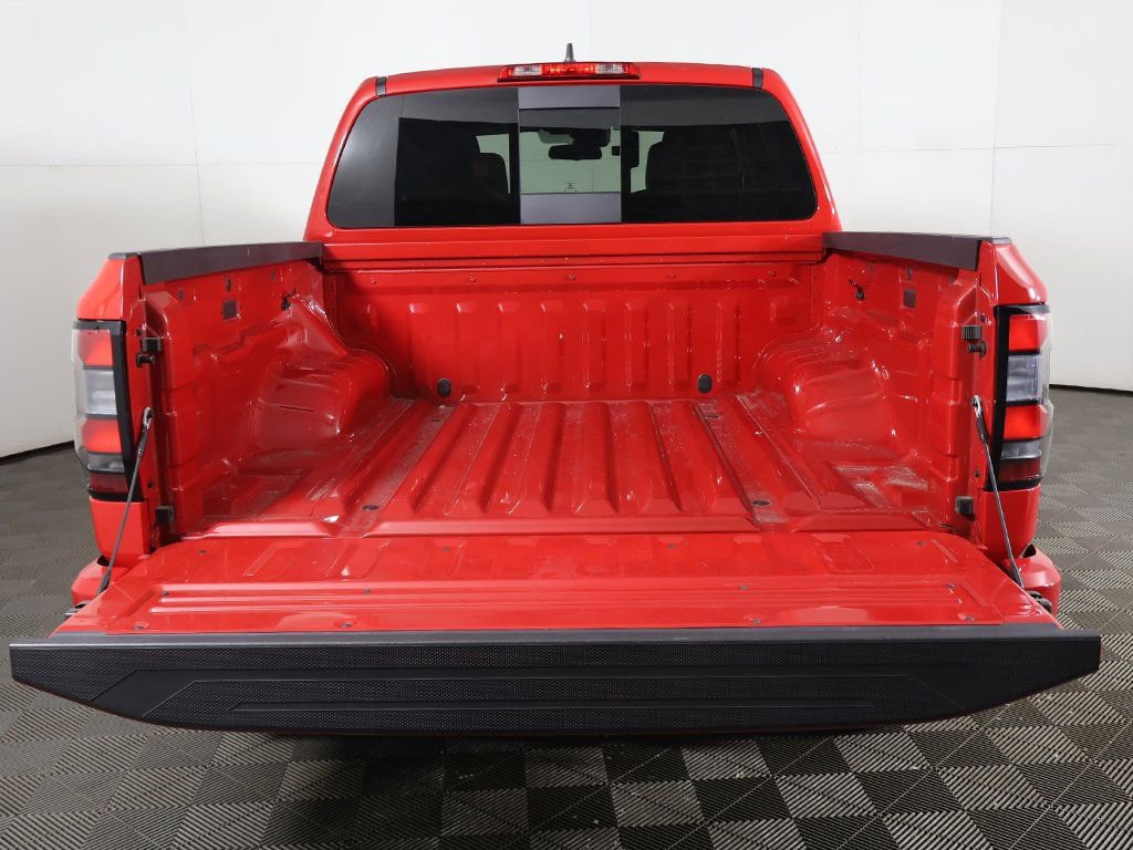 Used 2024 Nissan Frontier PRO-4X w/ Off-Road Protection Package image 13