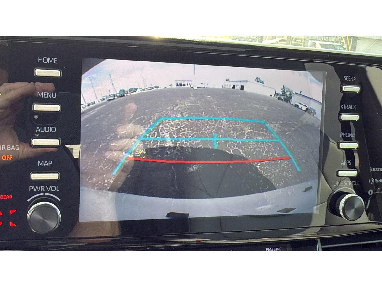 Certified 2024 Toyota Sienna XLE FWD image 17