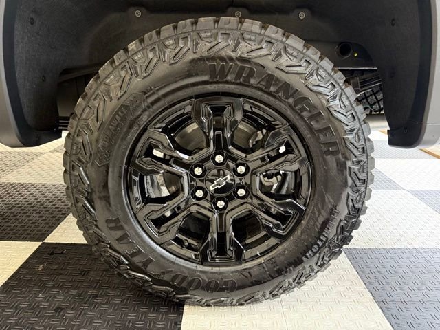 New 2026 Chevrolet Silverado 1500 ZR2 AWD/4WD image 12