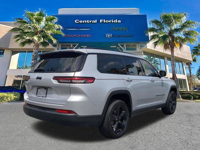 Certified 2024 Jeep Grand Cherokee L Altitude AWD/4WD image 5