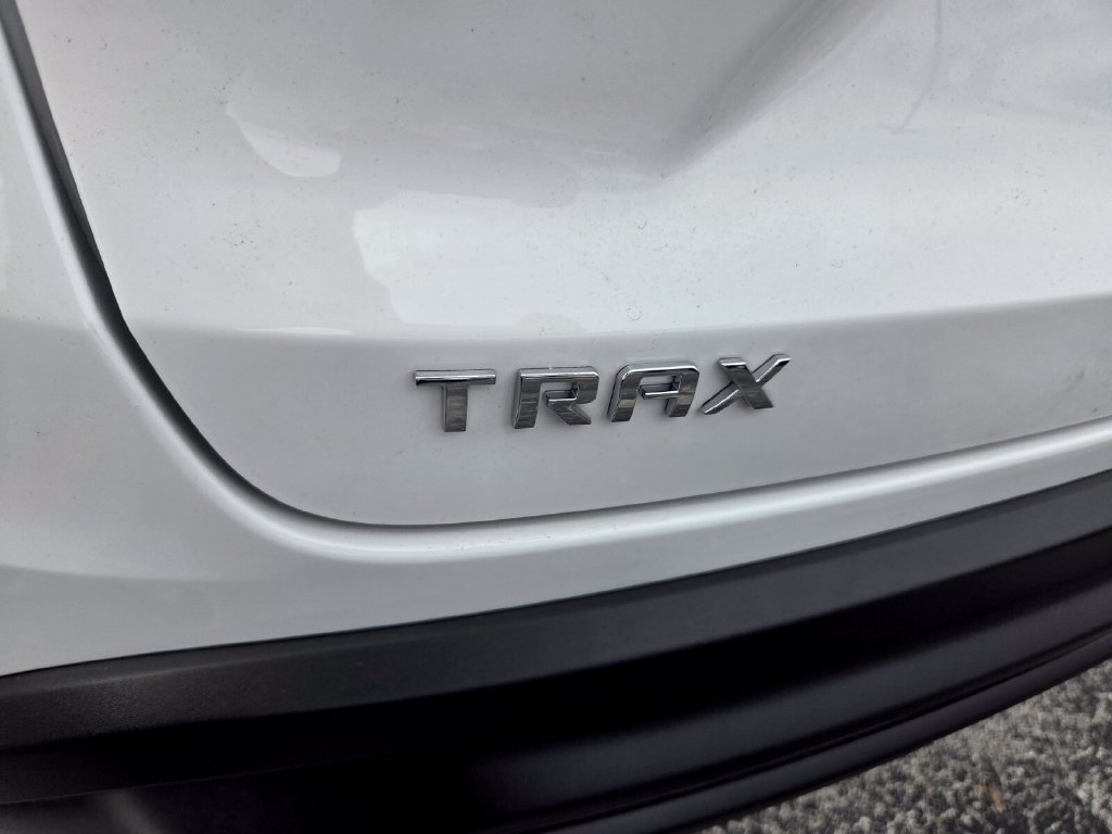 Used 2024 Chevrolet Trax LS FWD image 10