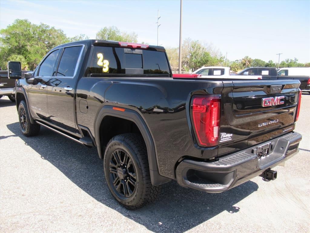 Used 2023 GMC Sierra 3500 Denali w/ Denali Black Diamond Edition AWD/4WD image 5