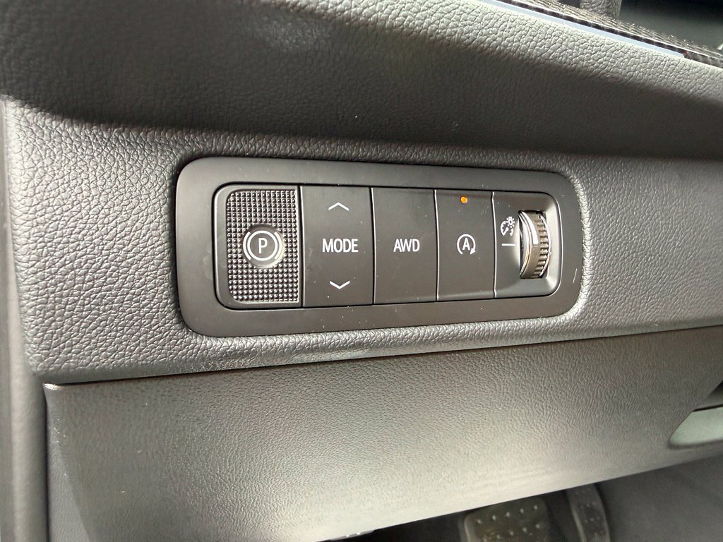 New 2027 Chevrolet Traverse Z71 w/ Enhanced Driving Package AWD/4WD image 17