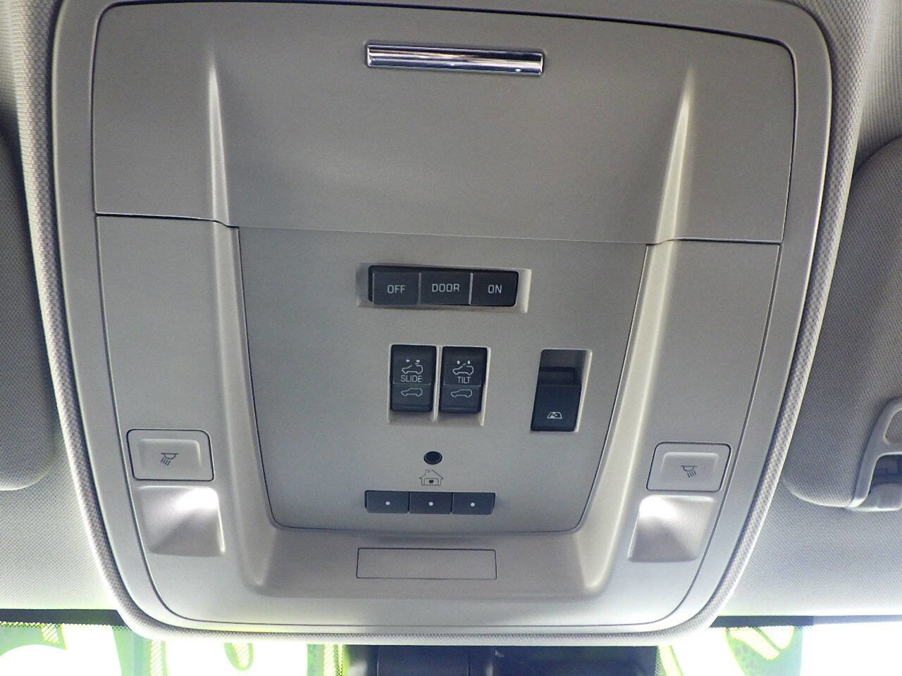 Used 2015 GMC Sierra 3500 Denali image 26