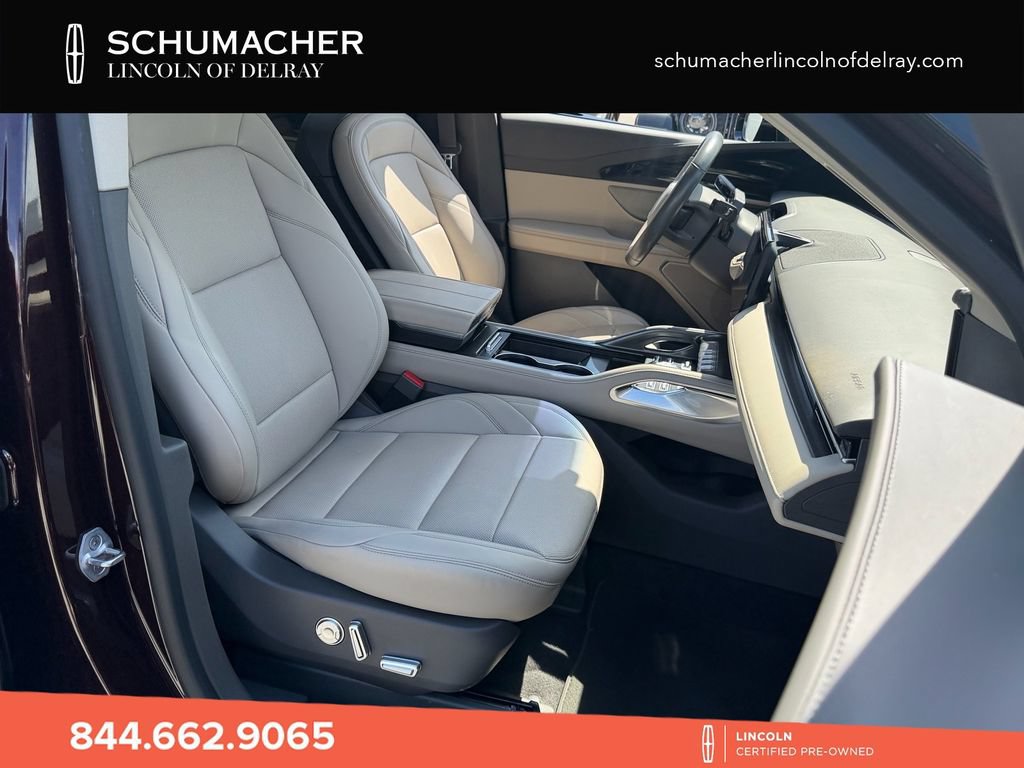 Used 2024 Lincoln Nautilus Premier AWD/4WD image 16