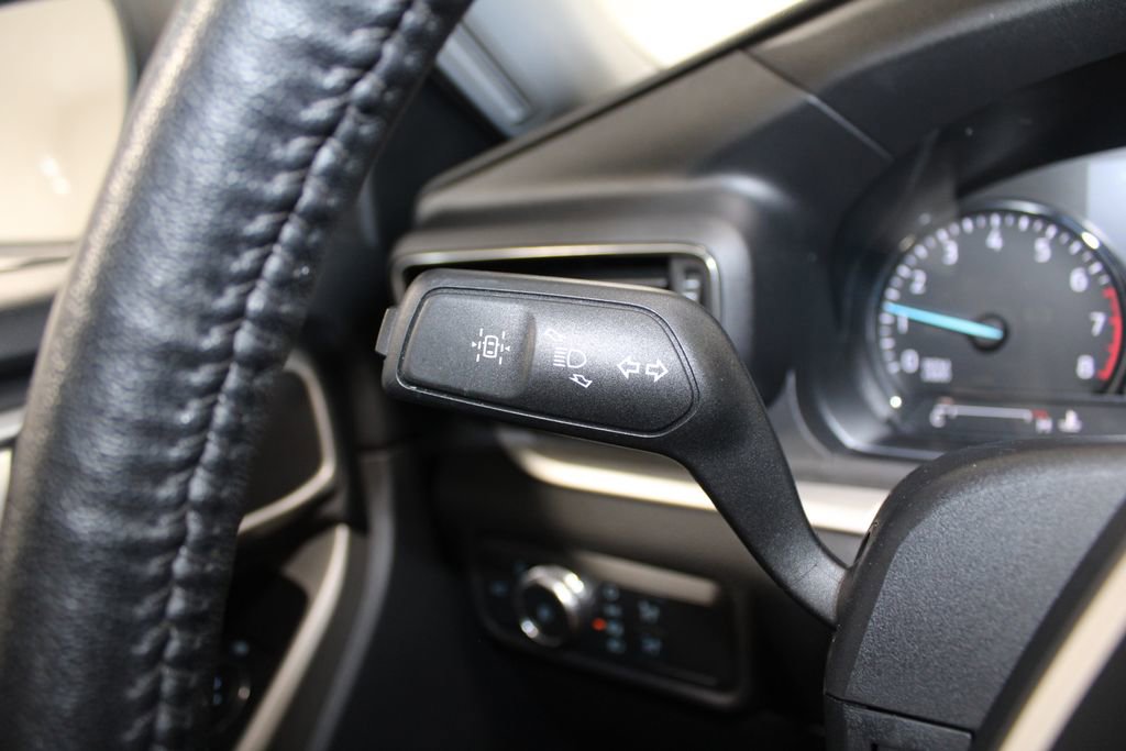 Used 2022 Ford Explorer XLT w/ Equipment Group 202A image 41