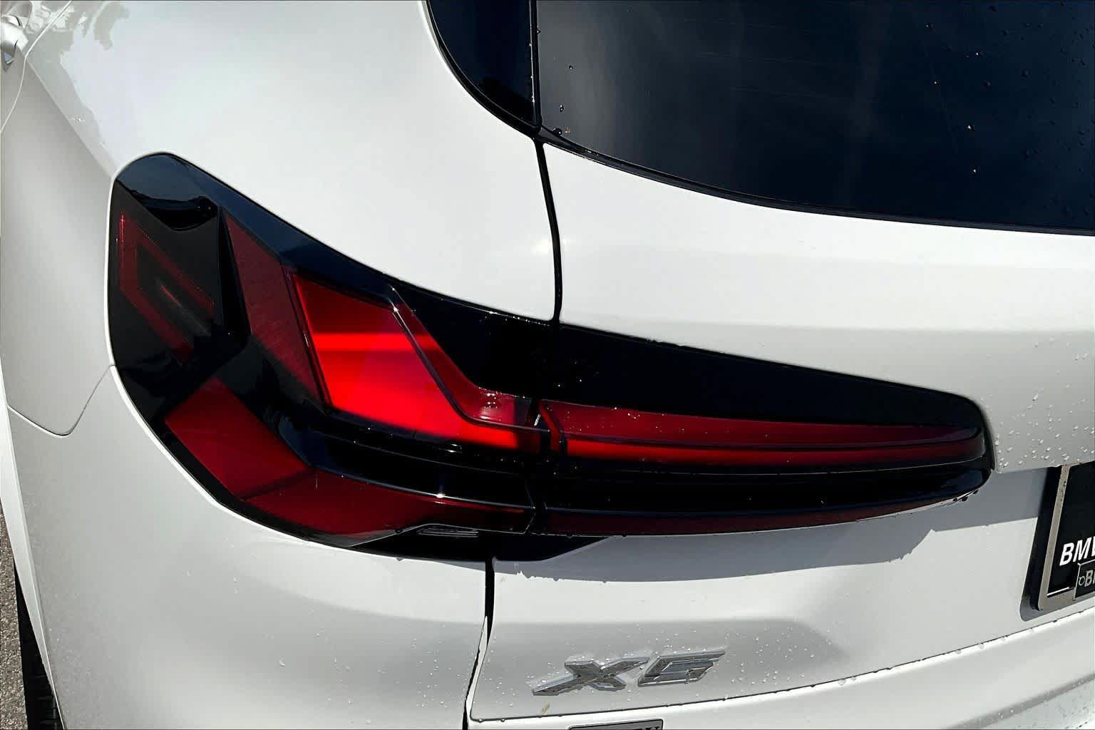 Used 2026 BMW X5 xDrive40i w/ M Sport Package AWD/4WD image 14