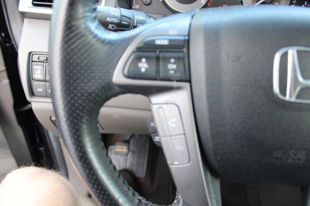 Used 2012 Honda Odyssey Touring Elite image 25