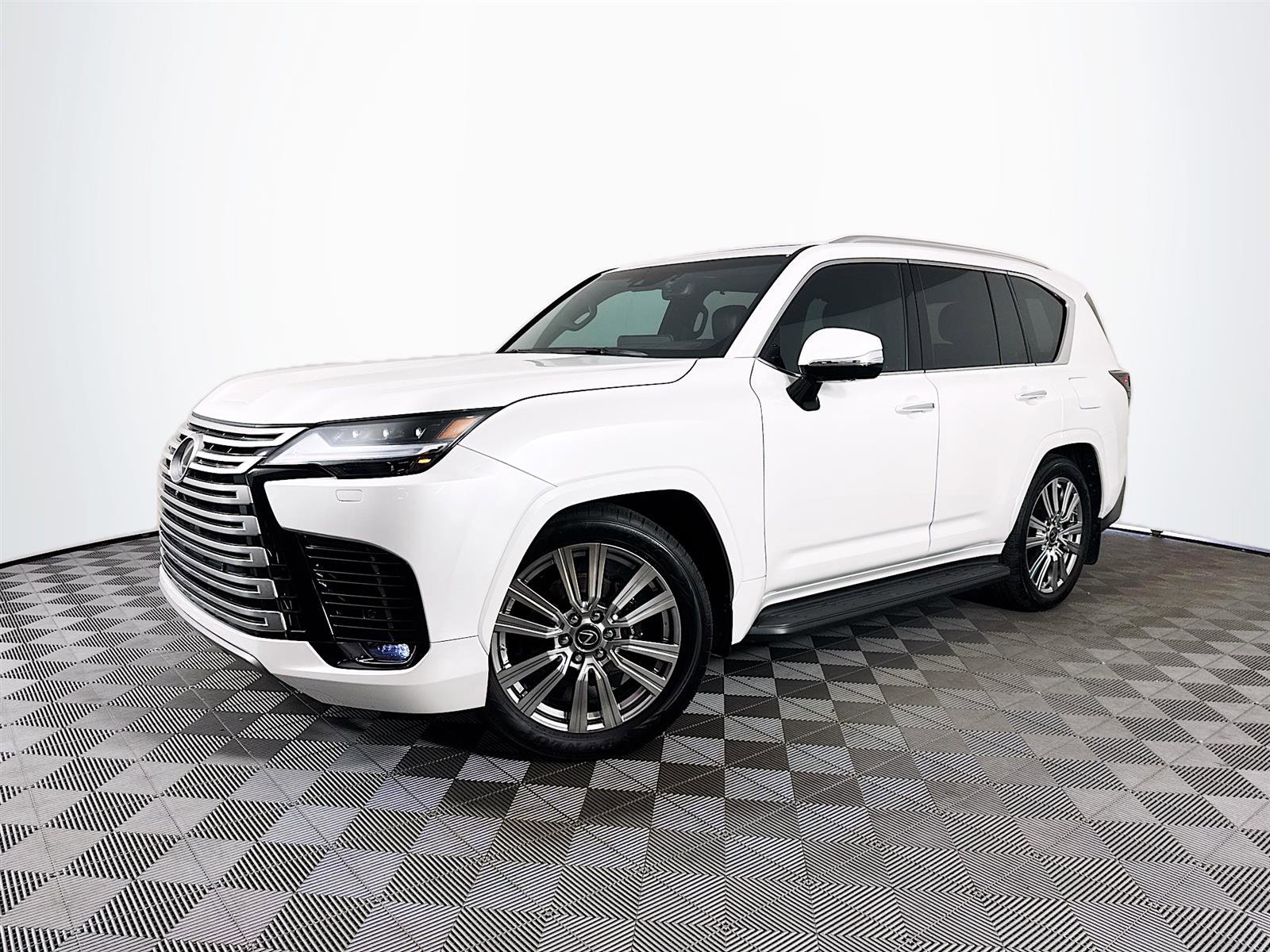 Used 2023 Lexus LX 600 4WD w/ Ultra Luxury Package