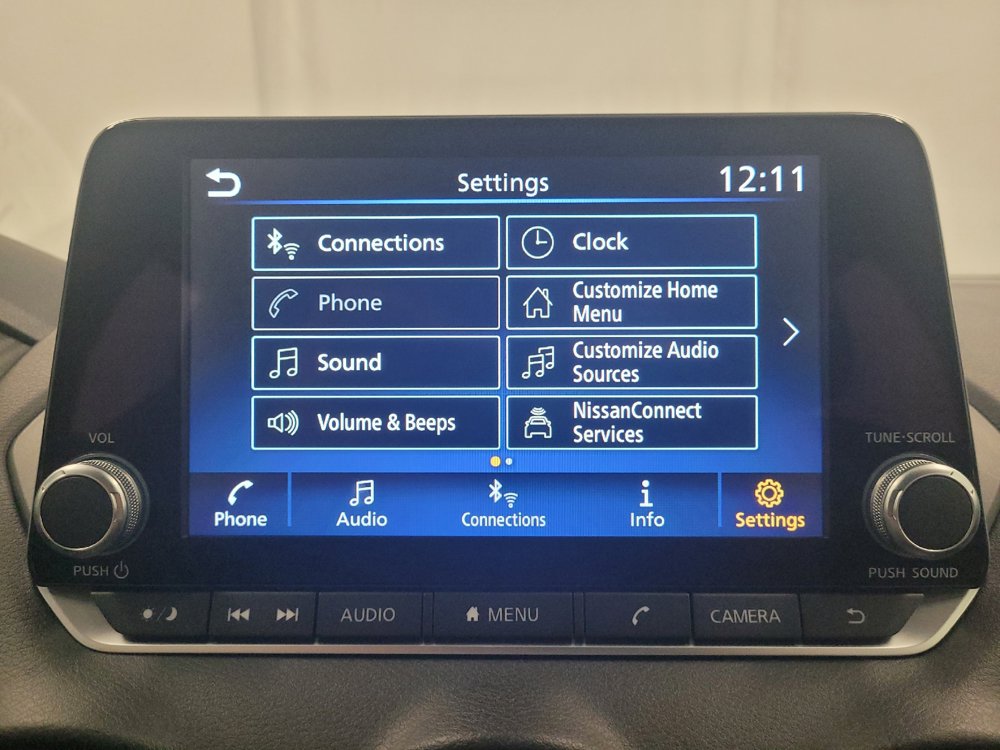 Used 2025 Nissan Sentra SV FWD image 25