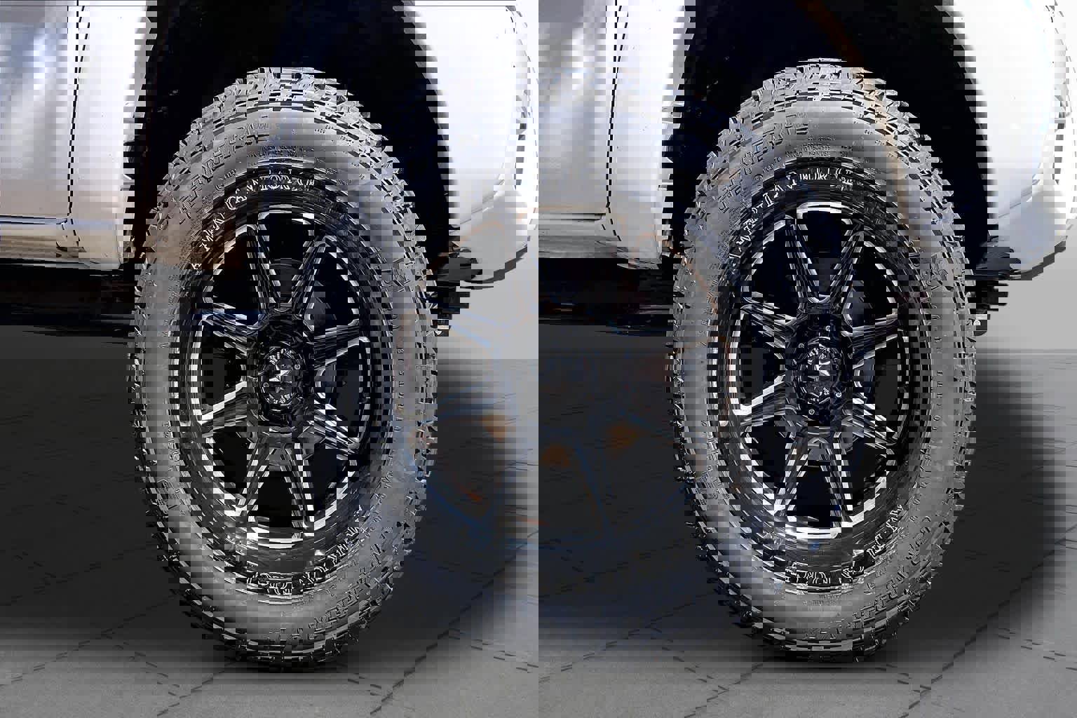 Used 2015 Toyota Tacoma PreRunner w/ SR5 Package RWD image 19