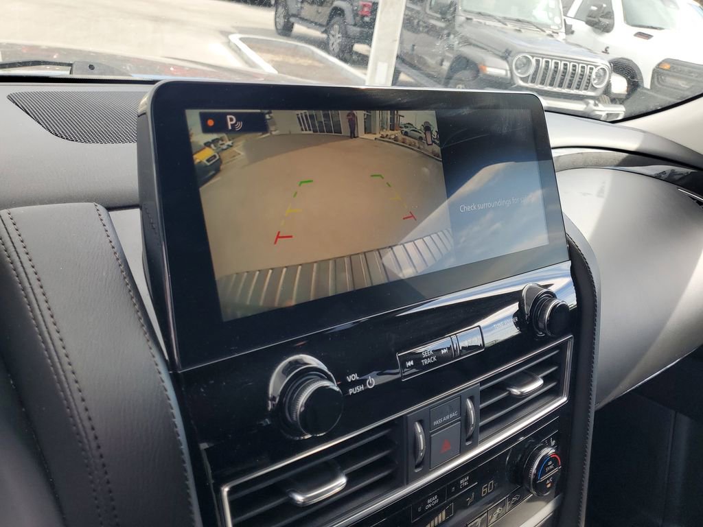 Used 2023 Nissan Armada SV image 21