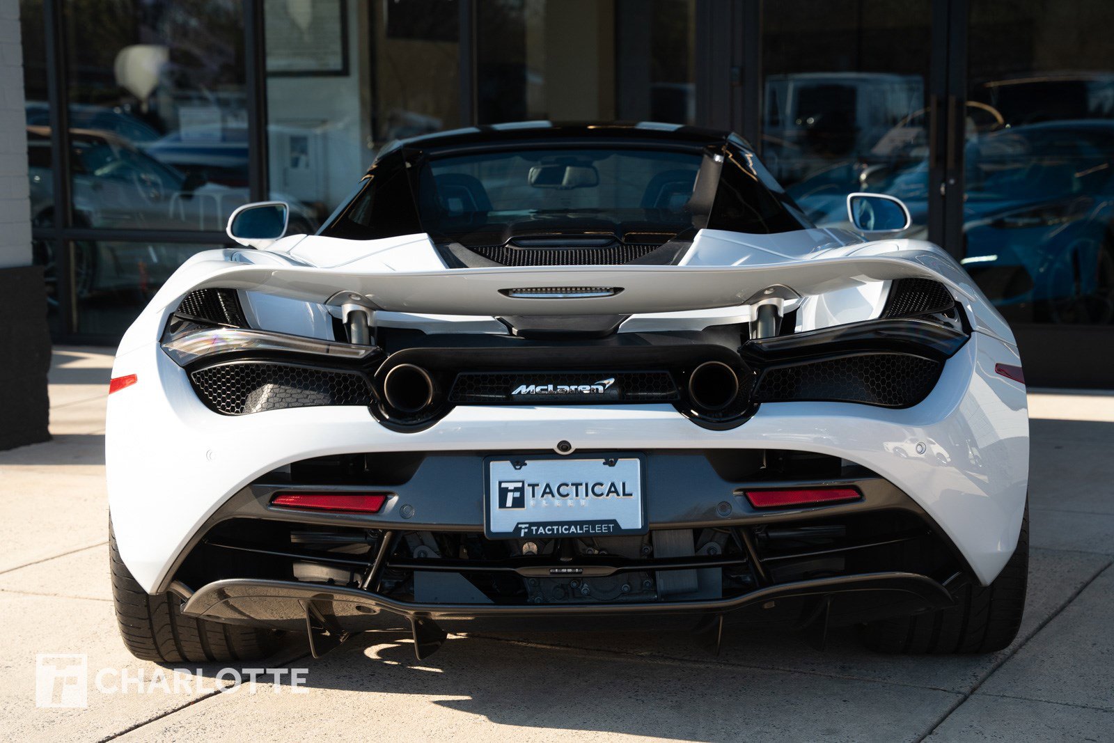 Used 2020 McLaren 720S Spider image 14