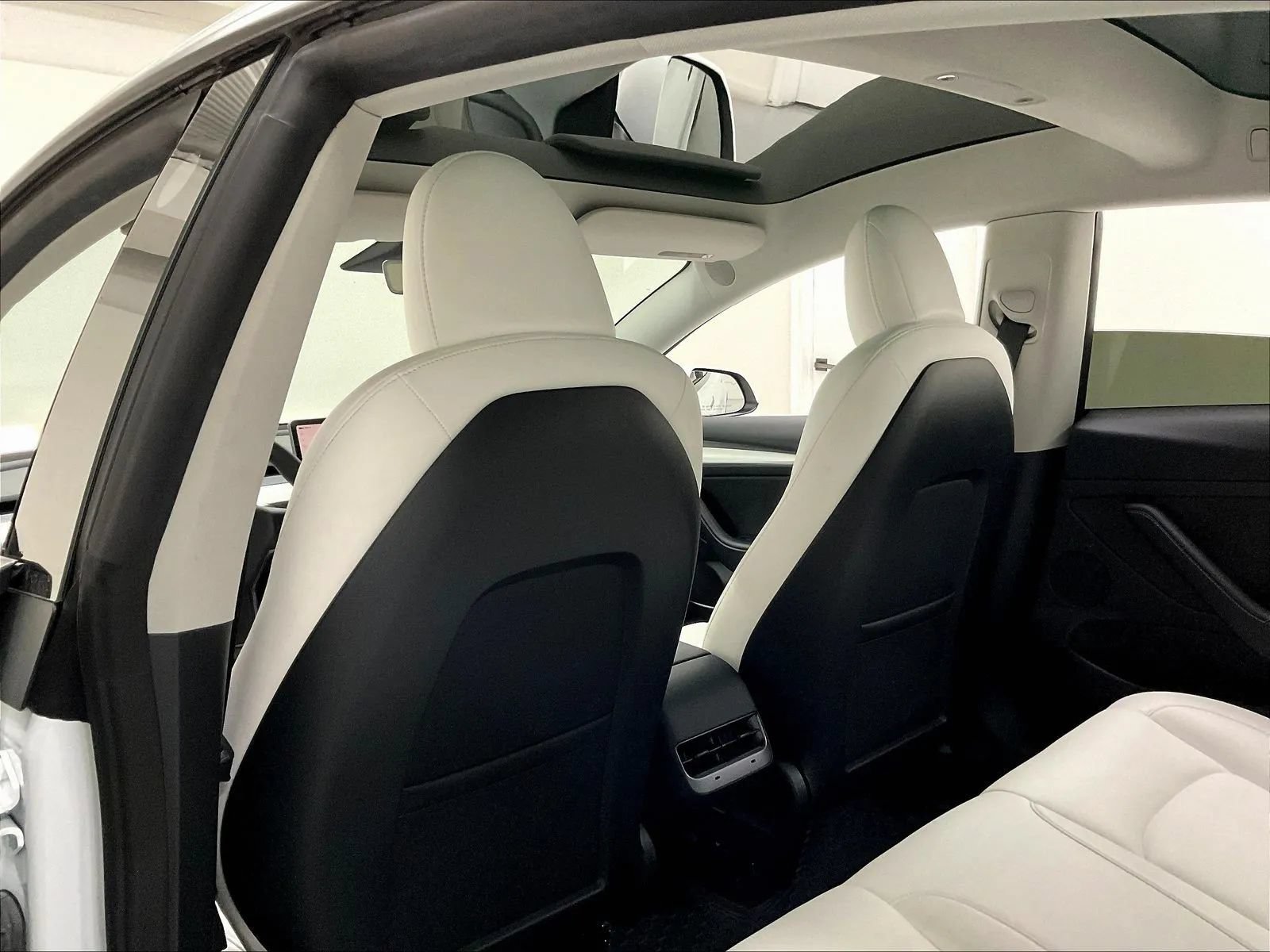 Used 2022 Tesla Model 3 Long Range AWD/4WD image 44