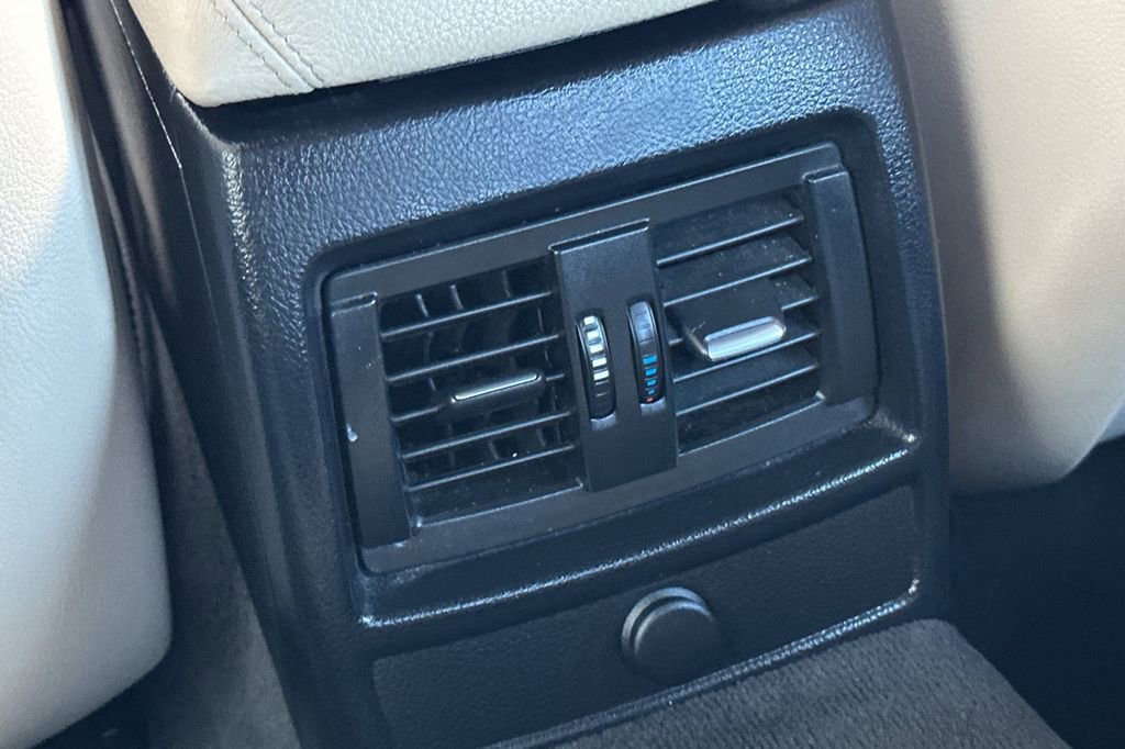 Used 2015 BMW 428i Convertible image 13