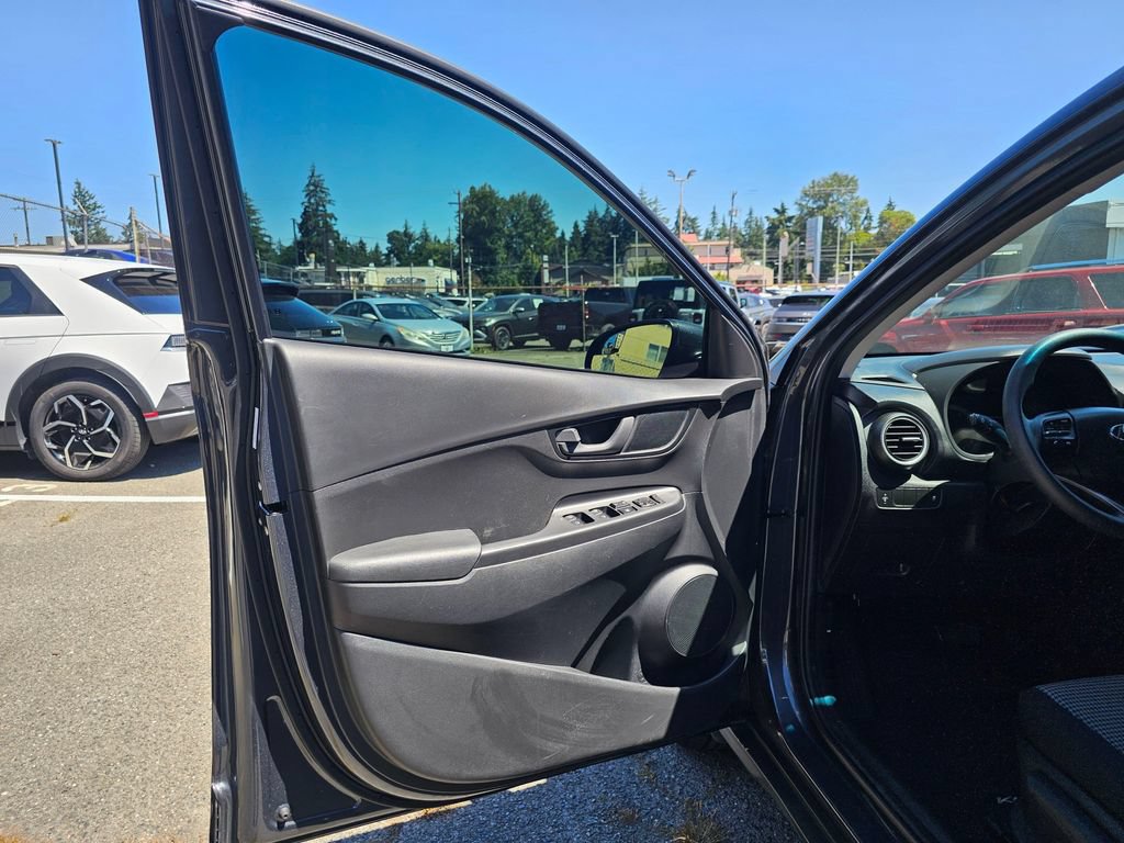 Used 2018 Hyundai Kona SE AWD/4WD image 18