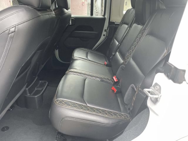 Certified 2022 Jeep Wrangler Unlimited Sahara AWD/4WD image 11