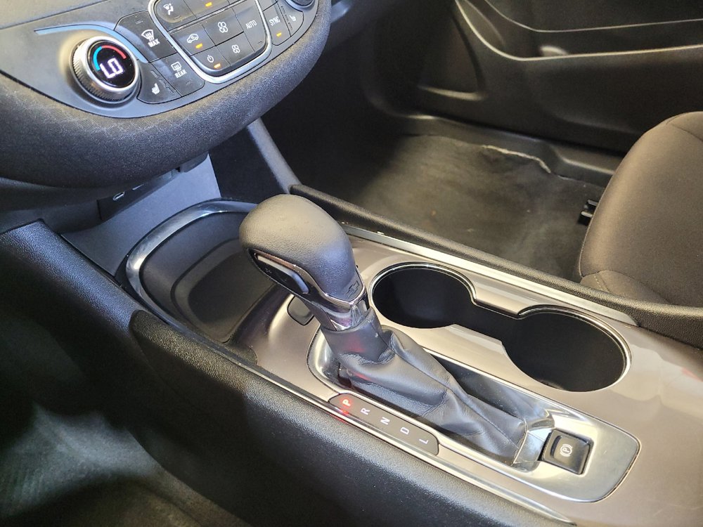 Used 2022 Chevrolet Malibu LT FWD image 26
