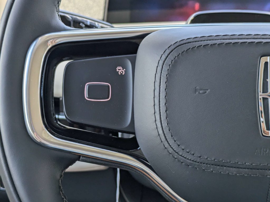 New 2027 Lincoln Navigator Reserve RWD image 29