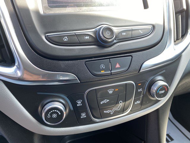 Used 2024 Chevrolet Equinox LS w/ Midnight Edition image 17