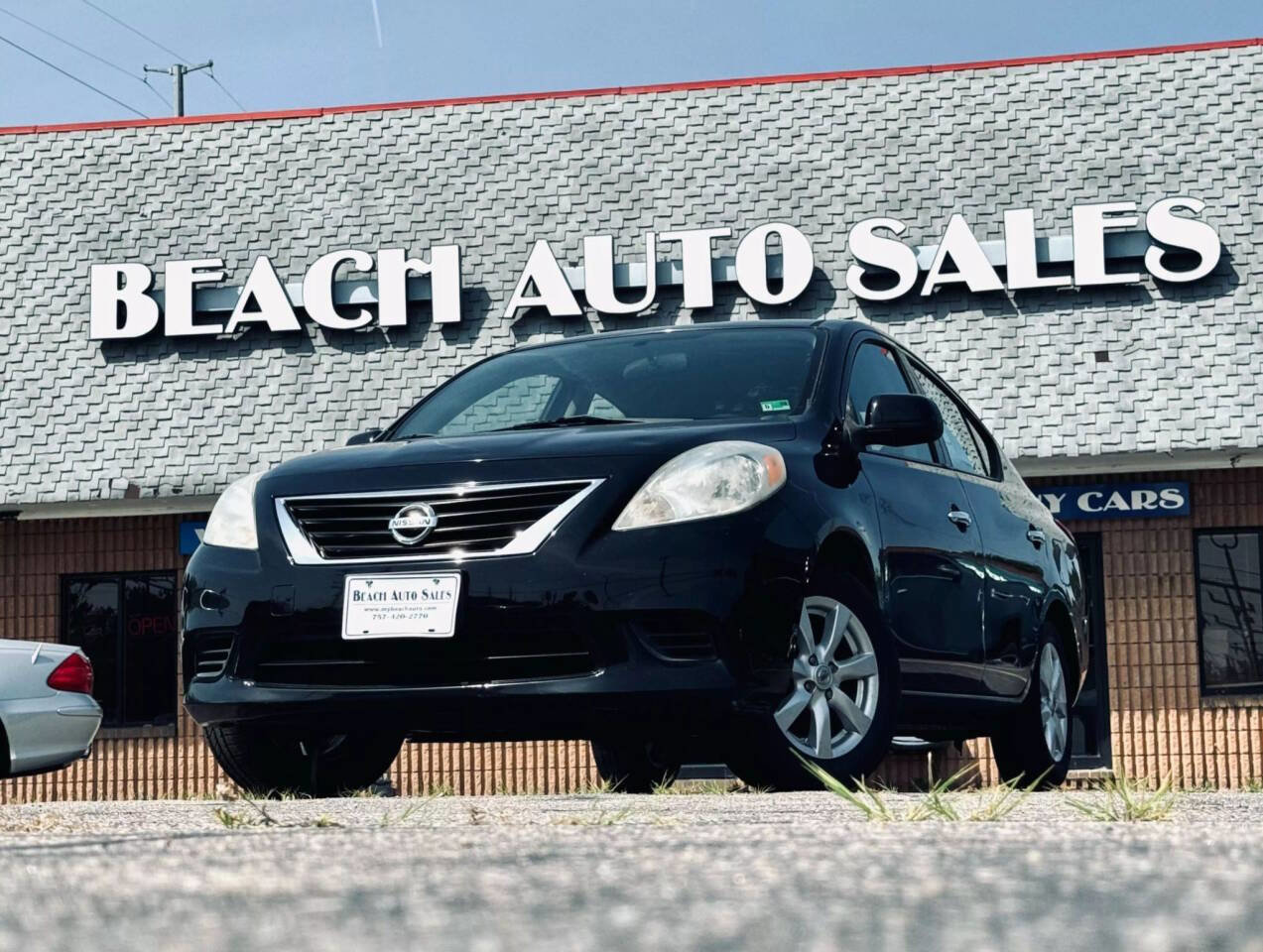 Used 2014 Nissan Versa SV w/ Convenience Package image 1