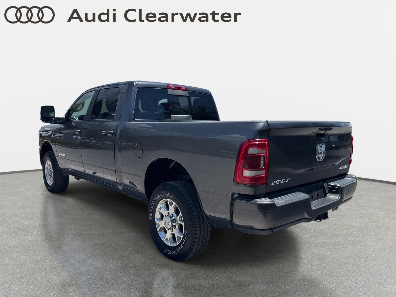 Used 2024 RAM 2500 Laramie AWD/4WD image 3