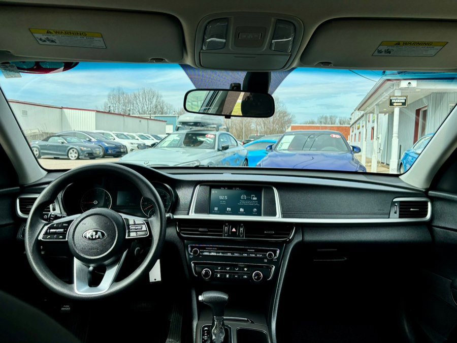 Used 2020 Kia Optima LX image 12