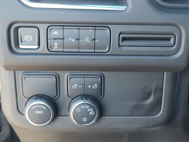 Used 2023 Chevrolet Suburban LS image 23