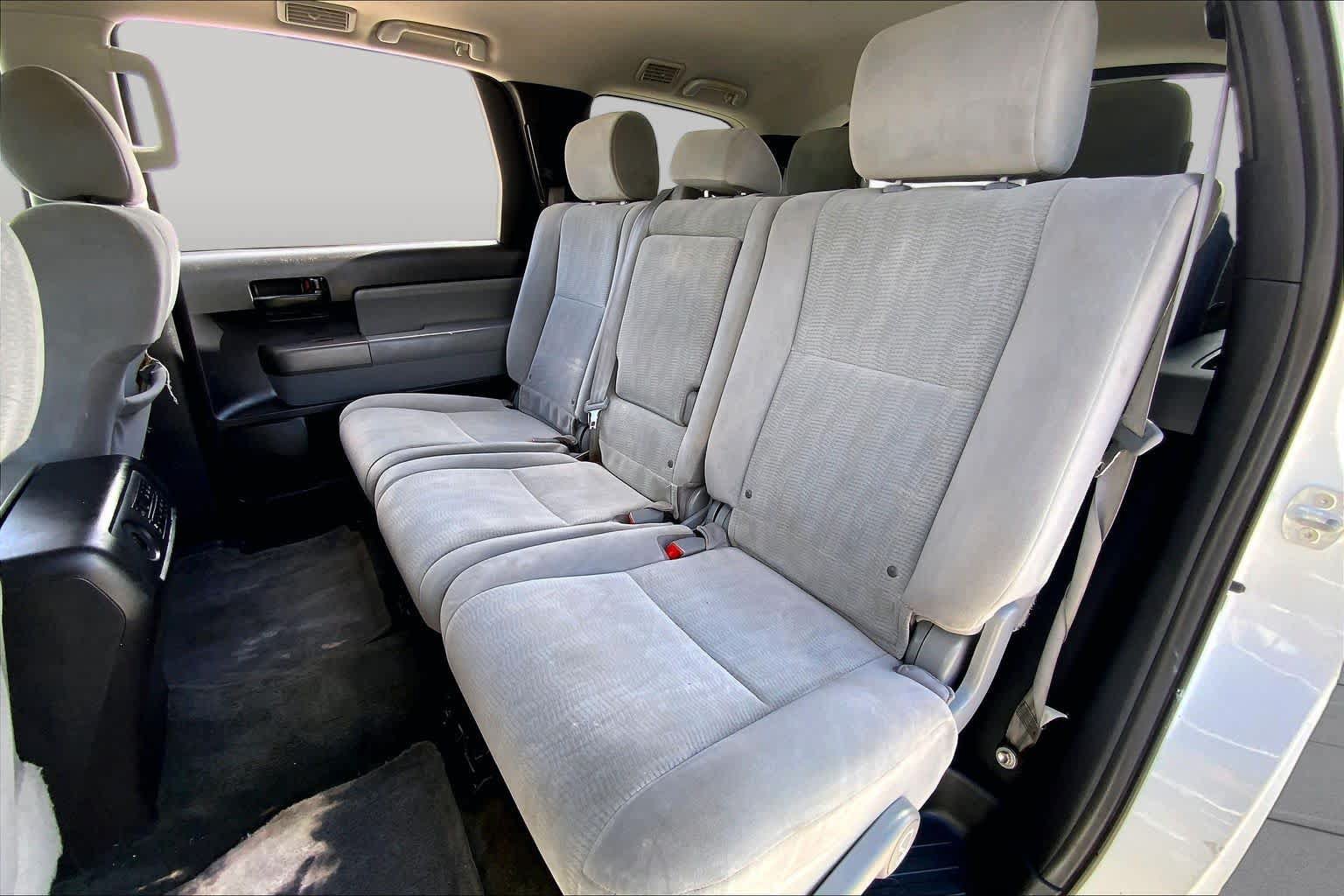 Used 2017 Toyota Sequoia SR5 RWD image 20