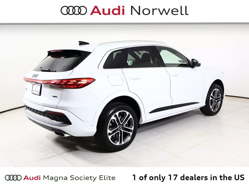 Certified 2025 Audi Q5 Premium Plus w/ Premium Plus AWD/4WD image 18