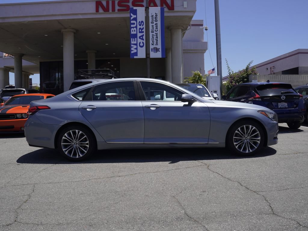 Used 2016 Hyundai Genesis 3.8 RWD image 3