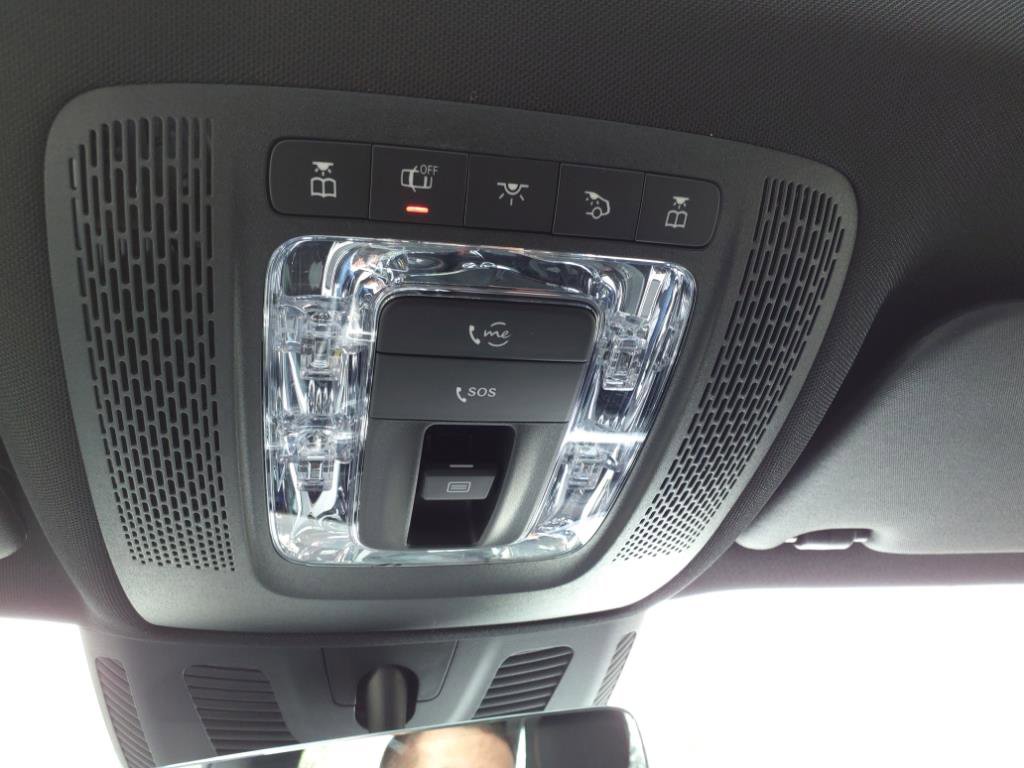 Used 2024 Mercedes-Benz GLB 35 AMG 4MATIC image 20