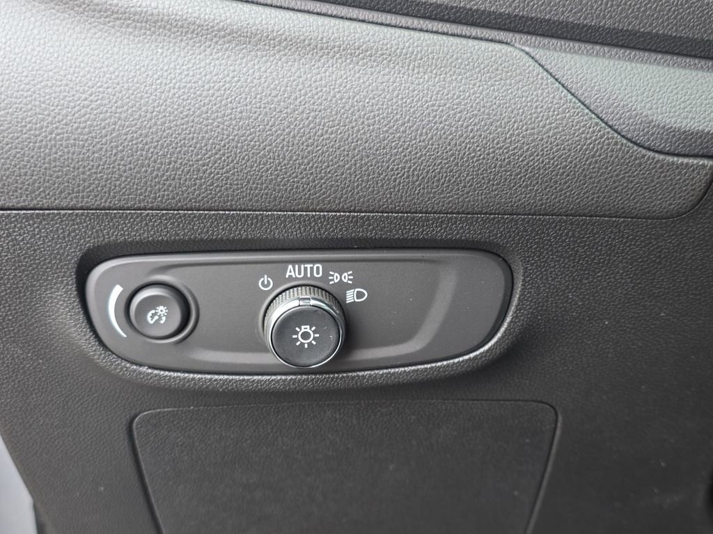 New 2026 Buick Encore GX Preferred w/ Comfort Package FWD image 28