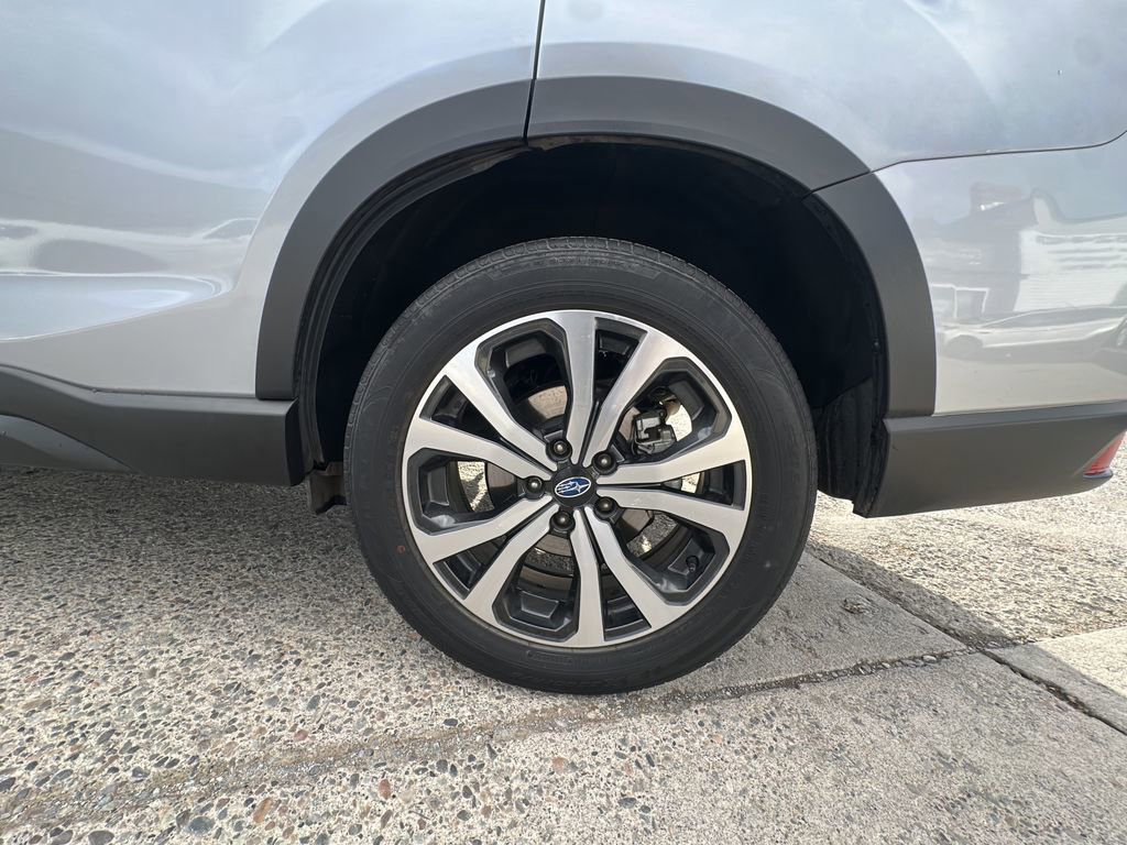 Used 2020 Subaru Forester Limited w/ Popular Package #3 image 28