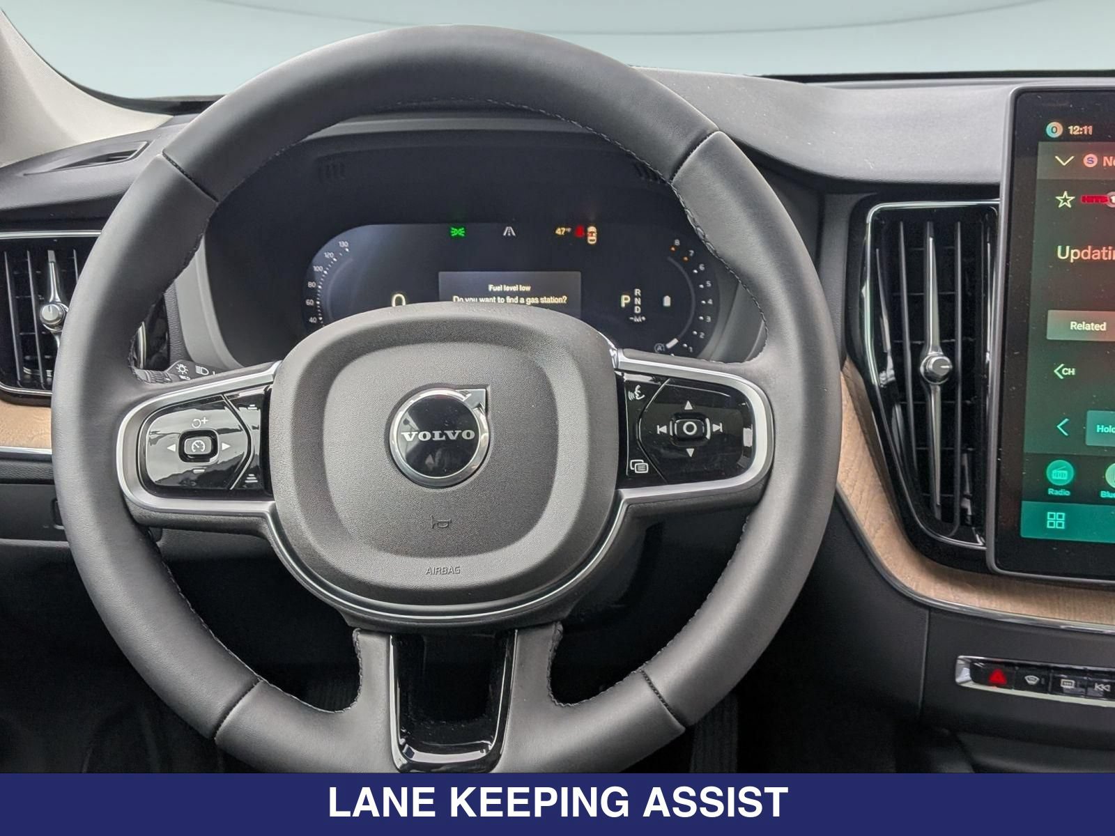 New 2026 Volvo XC60 B5 Plus w/ Protection Package Premier AWD/4WD image 16