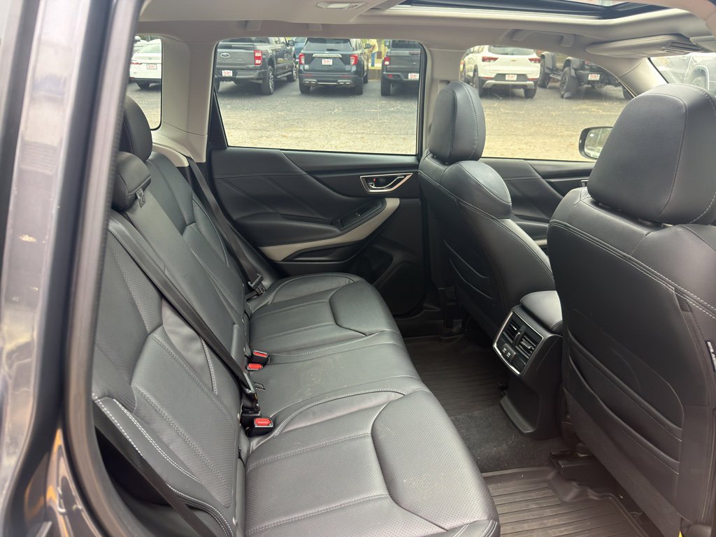 Used 2022 Subaru Forester Limited image 15